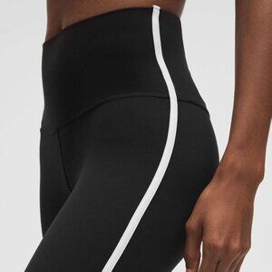 Align Side-Stripe Tight 25" — Black & White